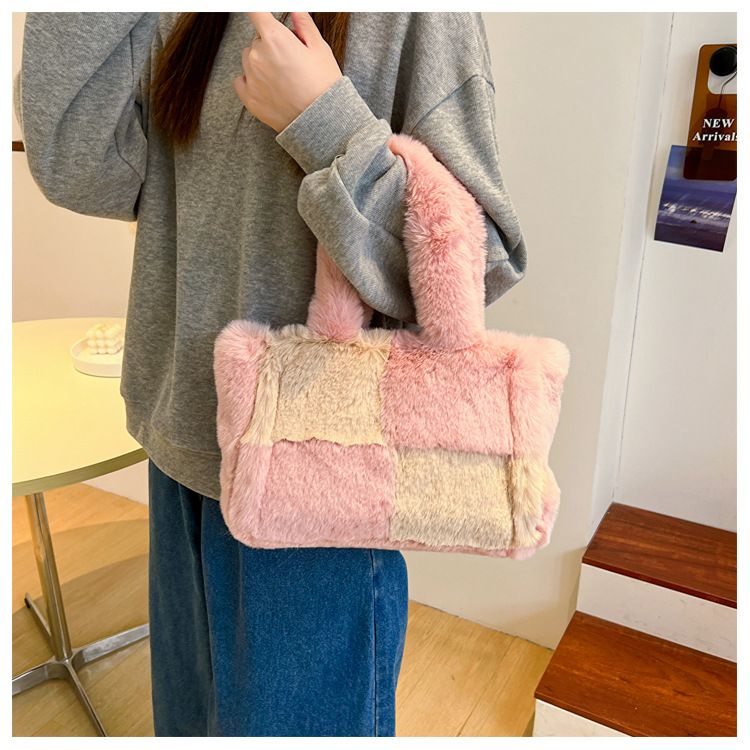 Women's Light Luxury Faux Shearling Tote Bag – Soft & Spacious Shoulder Bag For Everyday Use, Stylish Trendy With Magnetic Closure Plush Shoulder Bag_voghion.com