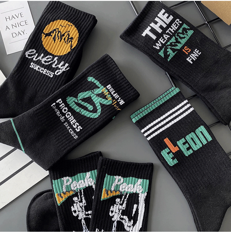 Socken Herren Langarm Herrensocken Brief Anti-Geruch Vielseitig Trendig Mittelarm Herbst und Winter Studentensport_voghion.com