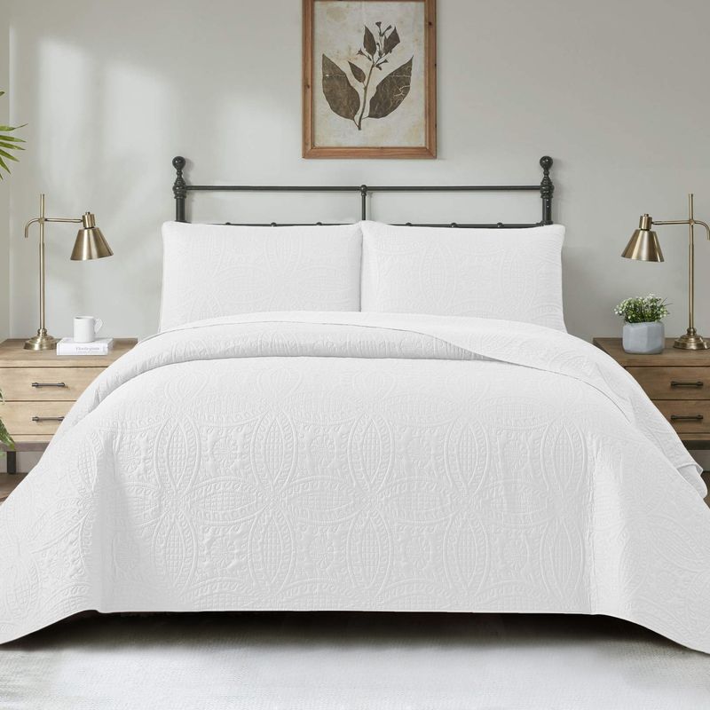 Premium Quilt Set With Dyed-Woven Fabric & Quilting - European Embroidery, 1.8m Bed Fit, Multiple Patterns Available_voghion.com