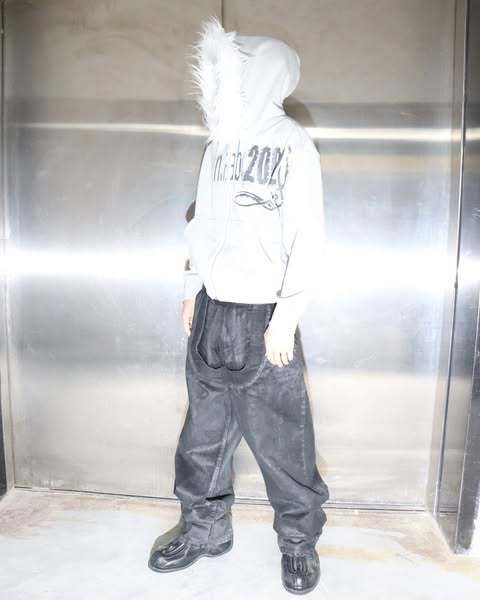 Felpa unisex con cappuccio retrò e finiture in pelliccia sintetica - Stile streetwear Y2K, vestibilità oversize, pullover caldo ed elegante per uomo e donna_voghion.com