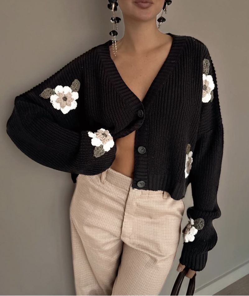 Vintage Häkel-Cardigan mit Knöpfen – Übergroßer Boho-Strickpullover für Damen (Schwarz/Weiß)_voghion.com