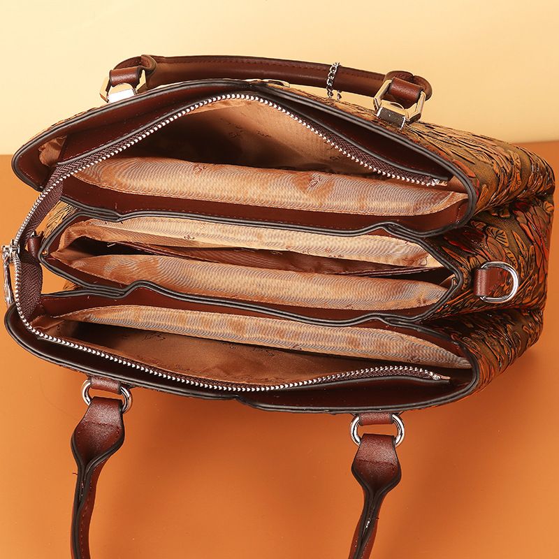Der neue Trend 2024 für Mütter in der Hand, leichter Luxus, große Tasche, High-End-Feeling, Tasche für Frauen mittleren Alters_voghion.com