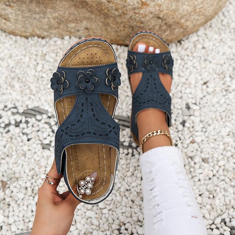 New Plus Size Shoes Summer New Casual Flower Wedge Heel Women's Beach Sandals_voghion.com