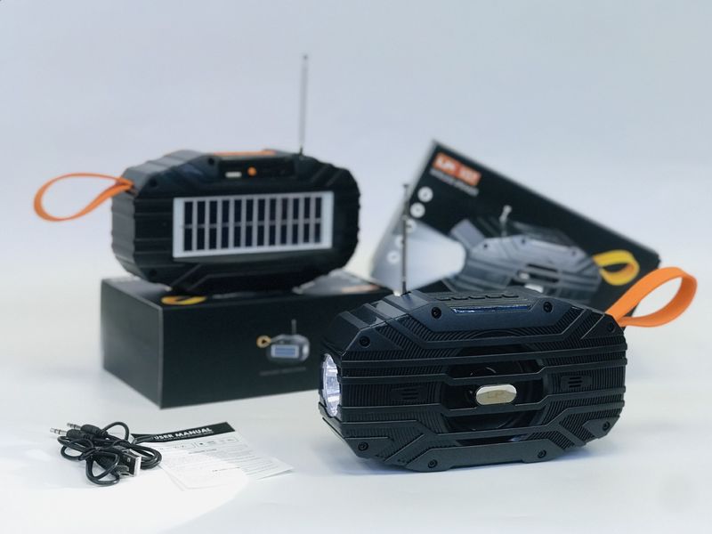 LP-V37 Handheld Bluetooth 8W 3-Zoll Lautsprecher Extern FM Antenn Solar ugedriwwen nofëllbar Taschenlamp_voghion.com