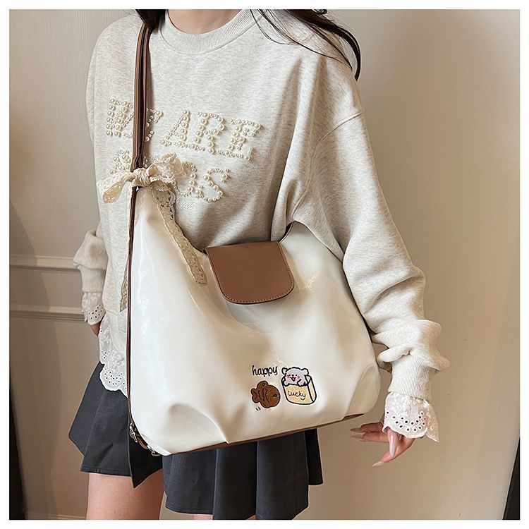 Borsa a tracolla da donna versatile e minimalista, novità 2025_voghion.com