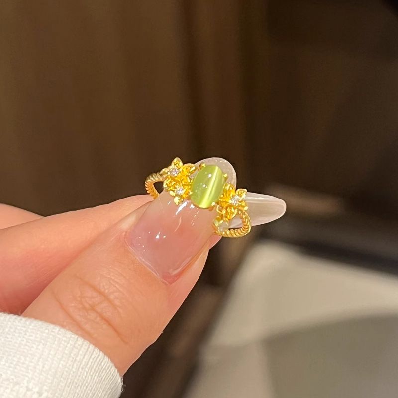 Anello a goccia con pietra occhio di gatto verde Jiangnan Spring Color Treasure 2025_voghion.com