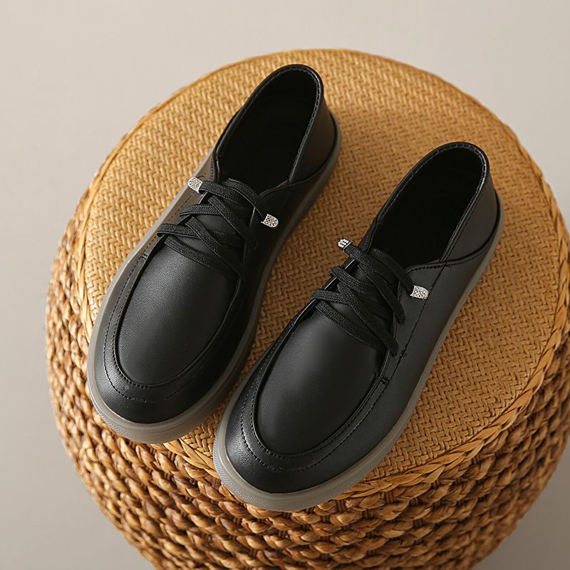 Flat bottomed casual two lazy white women's autumn new item, one foot on small leather shoes, soft sole, comfortable_voghion.com