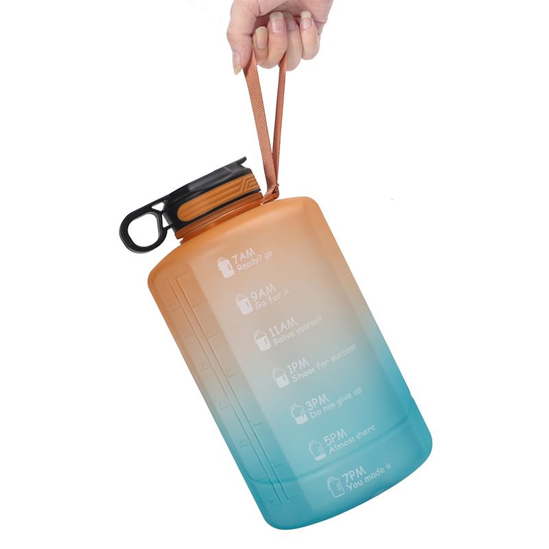 Gradual Change Color Kettle Sports Kettle Large Capacity PETG Plastic 1 Gallon 2.2 Liter Capacity Water Bottle_voghion.com