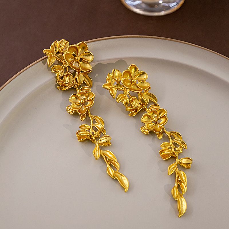 Orecchini a forma di fiore stereoscopico con ago in argento con medioevo, di alta qualità, esagerati, personalizzati_voghion.com