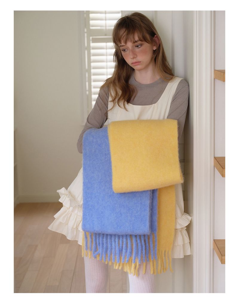 Sciarpa in misto lana di alpaca al 22% - Sciarpa invernale extra lunga 200 cm (12 colori, leggera e ipoallergenica, con frange boho, versatile dall'ufficio all'outfit)_voghion.com