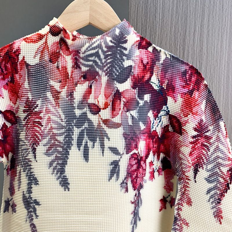 Abbigliamento da donna Completo due pezzi a maniche lunghe con pieghe stampato, vendita calda, nuovo stile, temperamento alla moda, maglietta attillata per le donne_voghion.com