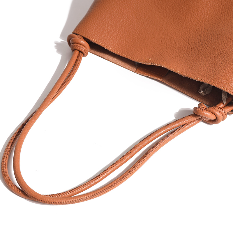 Borsa da donna di design di nicchia autunno/inverno 2022 new fashion texture piccola borsa a tracolla trasparente borsa a secchiello ascella portatile_voghion.com