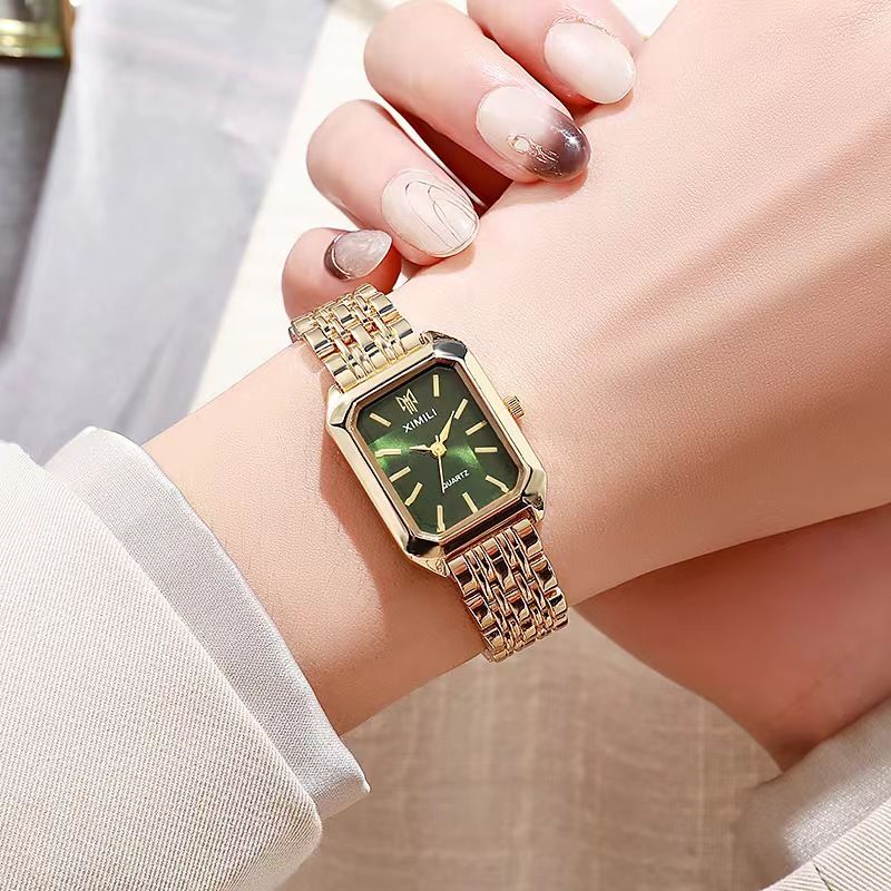 Gli orologi da donna sono orologi al quarzo quadrati e squisiti, semplici orologi da donna quadrati con cinturino in acciaio e moda_voghion.com