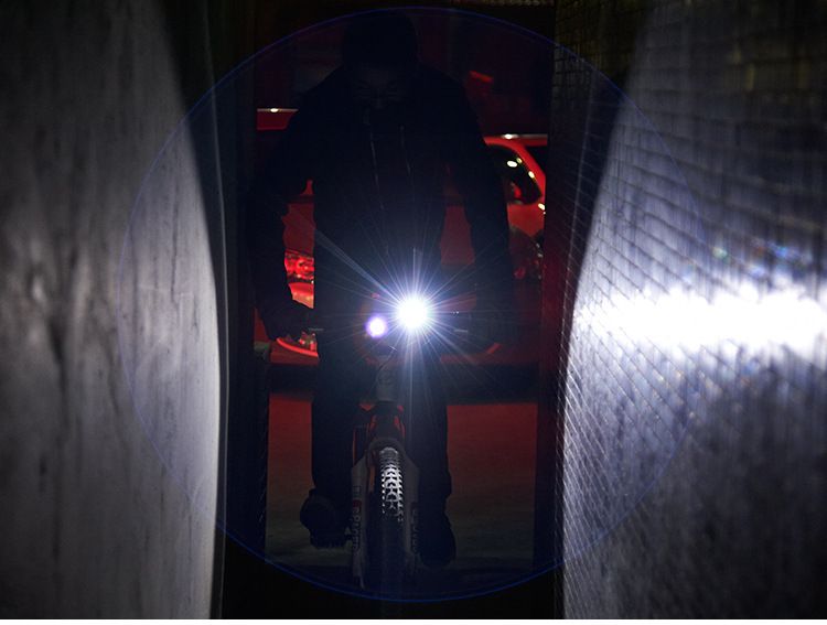 Fahrradausrüstung Mountainbike Fahrrad Reithorn Frontlicht Hohe Helligkeit Taschenlampe Beleuchtung_voghion.com