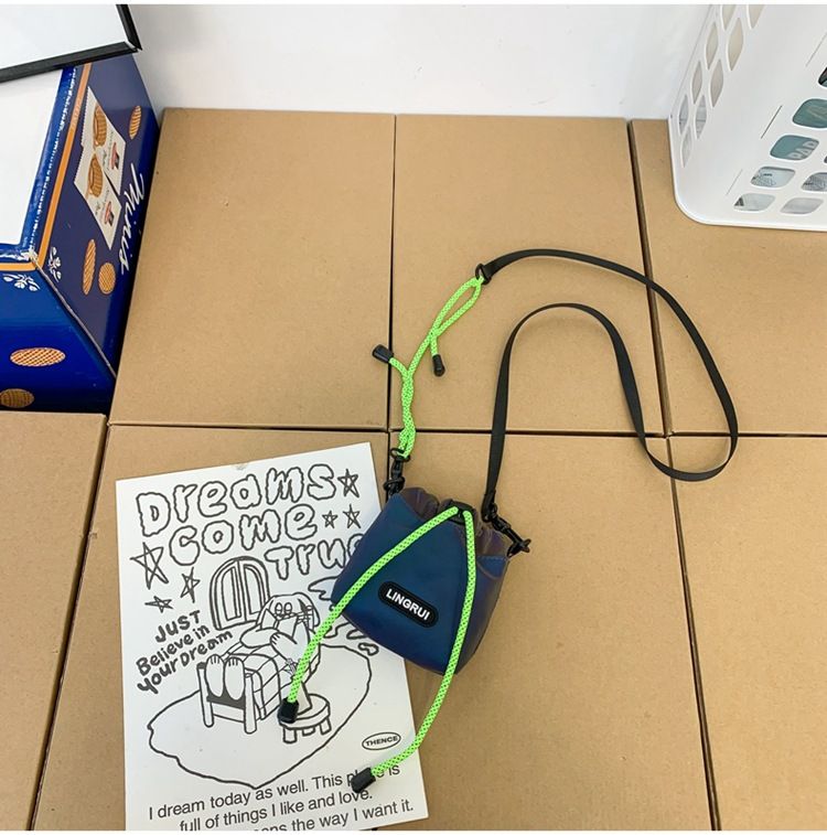 Top Influencer Gleichen Stil Crossbody INS Trend Neue Münze Kopfhörer Nette Mini Kleine Tasche Trendy Marke_voghion.com
