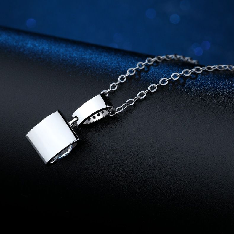 Classico ciondolo a forma di testa di toro in argento sterling micro intarsiato per donna Collana in argento con clavicola in moissanite Gioielli in argento_voghion.com