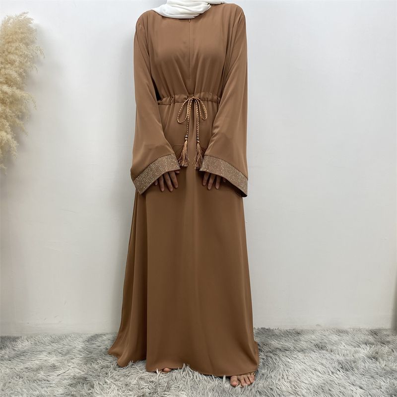 Ramadan moslim vrouw jurk vooraan rits verborgen riem Dubai abaya mouwen met zilveren rand ontwerp Marokkaanse kaftan koninklijke vrouwen rood_voghion.com