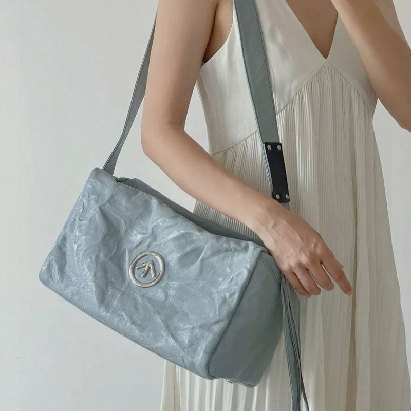 Weiche Handtasche mit großer Kapazität und schräger Rückseite für Pendler, die sich lohnt_voghion.com