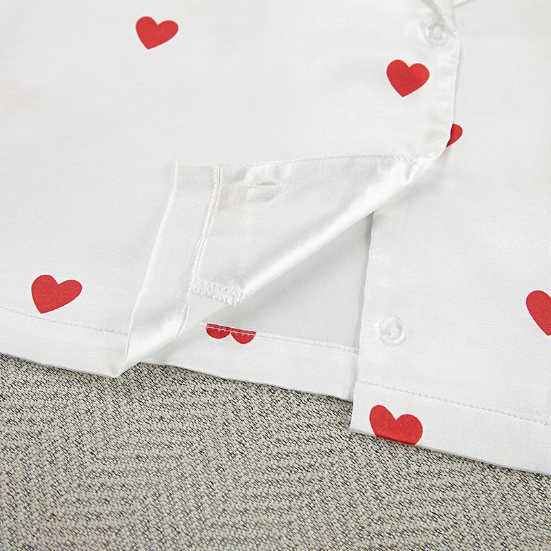 pigiama corto a maniche lunghe in raso stampato con amore, set da due pezzi, esclusivo abbigliamento per la casa transfrontaliero_voghion.com