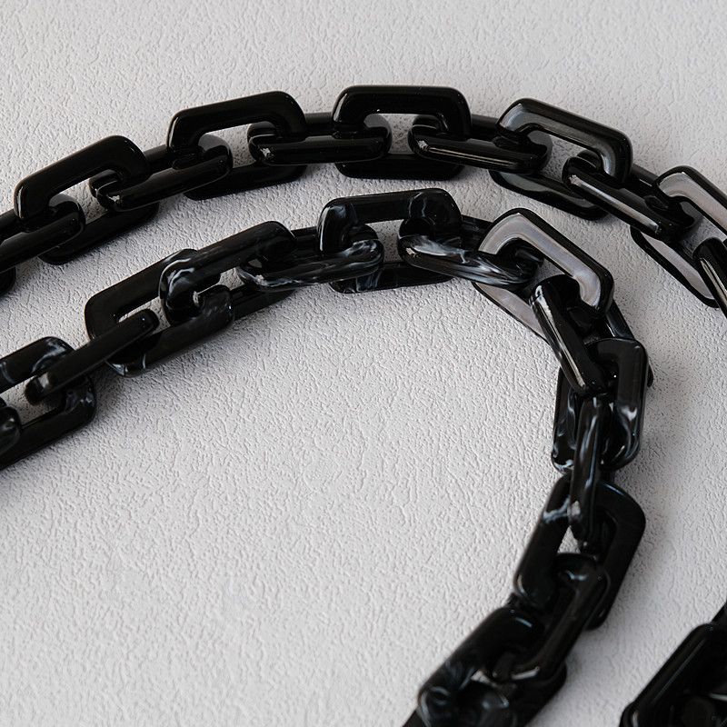 Bolso bandolera grueso de moda para mujer, accesorio con cadena para teléfono de resina acrílica y oro mixto negro._voghion.com