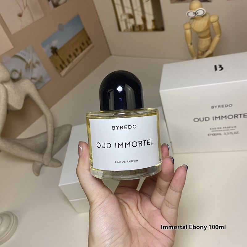 Bai Rui De Immortal Ebony Parfüm 100Ml Byredo Oud Immortel, 2010 Marka: Bai Ruiduo Koku: Chypre Odunsu Üst Notalar: İtalyan_voghion.com
