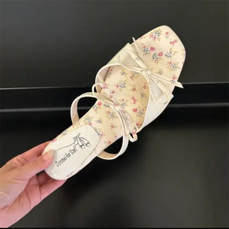 2025 Sommer Neue Vielseitige Strap Cool Sandalen Hang Heels Für Frauen, Schöne Französisch Flache Schuhe Mit Röcken_voghion.com