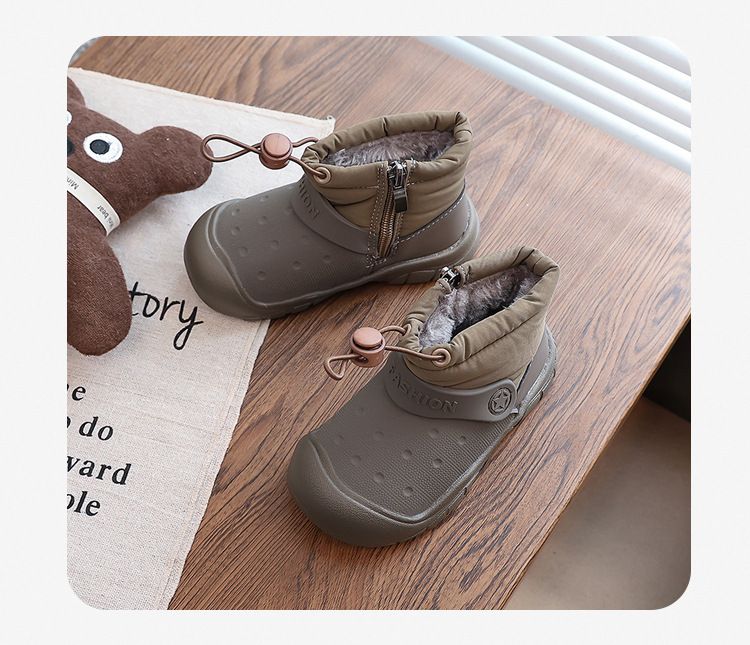 "Sportliche wasserdichte Schneestiefel für Kinder – Fleecegefütterte Winterschuhe für Jungen & Mädchen (Schwarz/Khaki/Creme)"_voghion.com