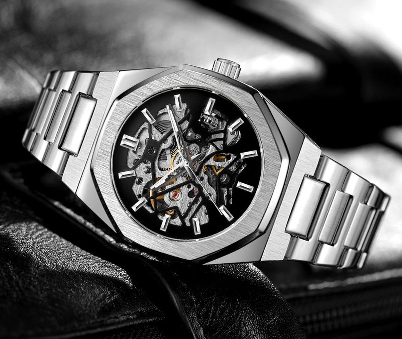 Montre mécanique automatique squelette tendance pour homme avec fonction heure universelle, boîtier en acier inoxydable de 41 mm, verre minéral, bracelet en alliage_voghion.com