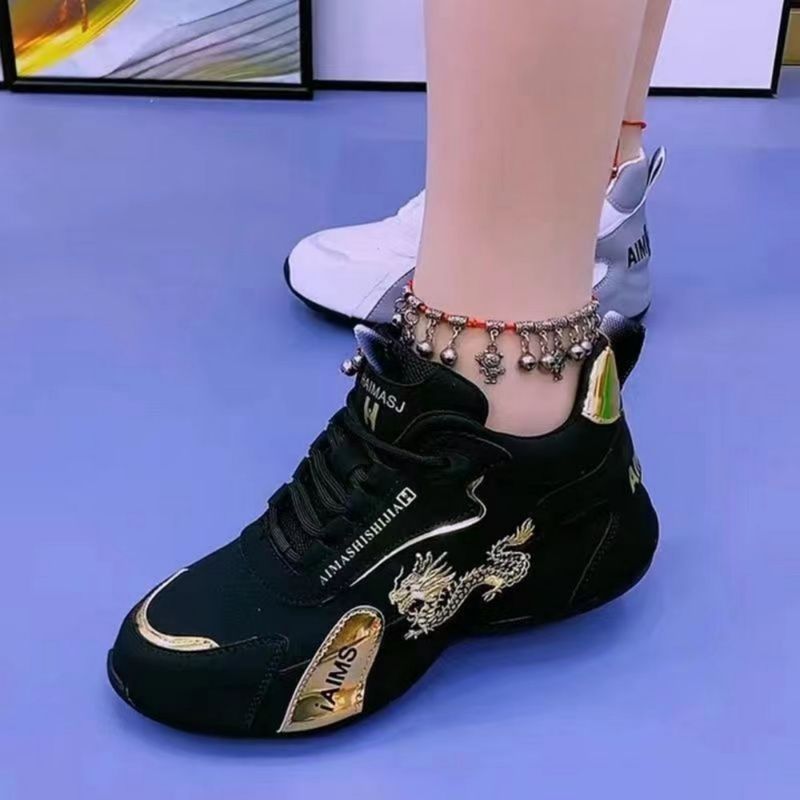 Scarpe da ginnastica firmate per l'estate in pelle impermeabile casual sportive da donna leggere traspiranti slip solide con plateau_voghion.com