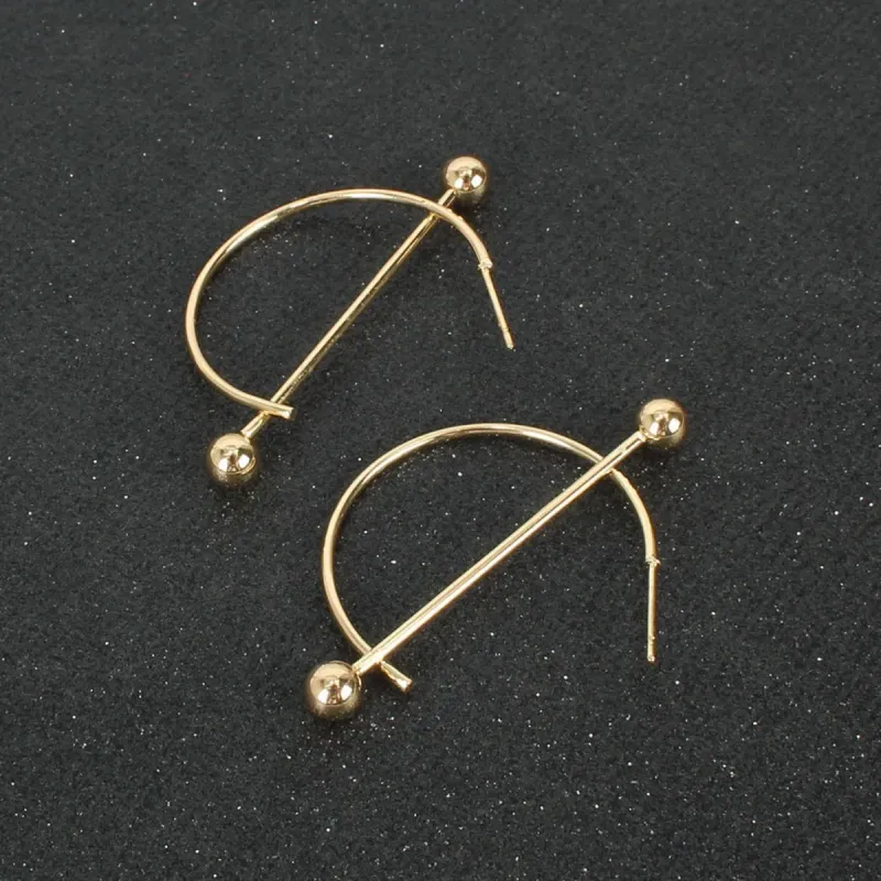 Trendige runde, geometrische C-förmige Ohrringe aus europäischer und amerikanischer Legierung, geeignet für Pendler und unterstreichen den individuellen Stil._voghion.com