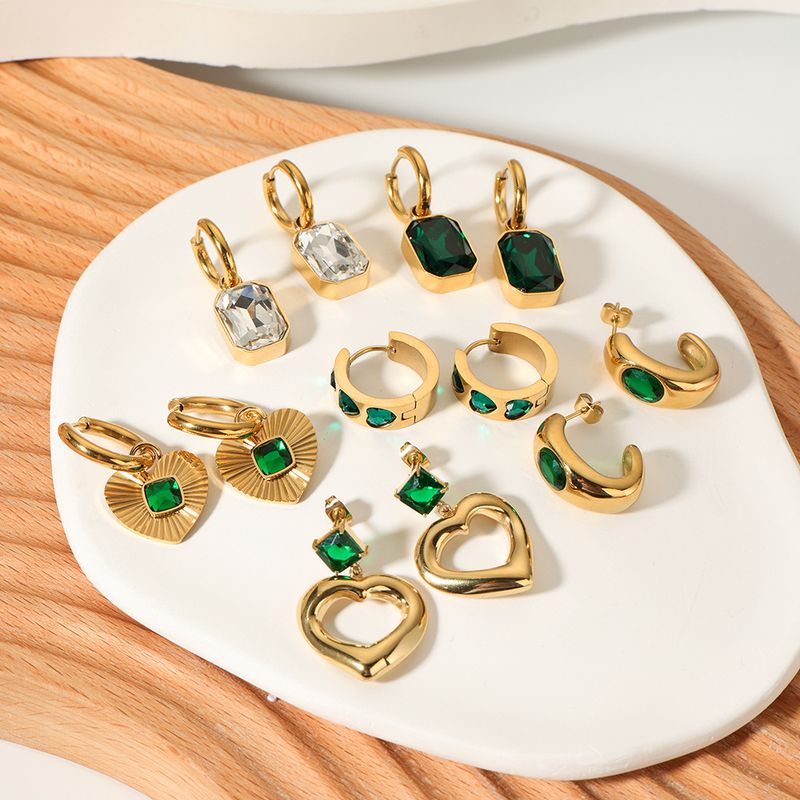 Emerald Heart-Shaped Zirconia Titanium Steel High-End Elegant Simple Women's Earrings_voghion.com