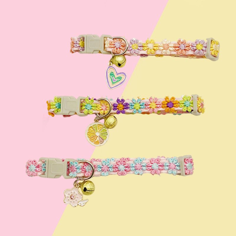 Collana per animali domestici con pizzo colorato, fiore, accessori per cuccioli, anello al collo, campanellino, collare per gatti_voghion.com