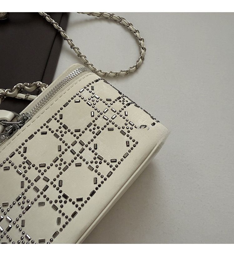 Women's 2025 Fall/Winter New Shoulder Bag Solid-Color Chain Crossbody Bag Versatile_voghion.com