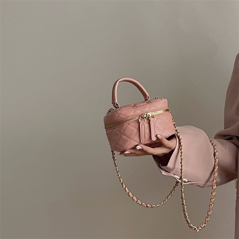 Xiaoxiangfeng Moda Donna 2024 Nuova Catena Portatile Versatile Mini Borsa a Tracolla con Bocca a Spalla Rossa_voghion.com