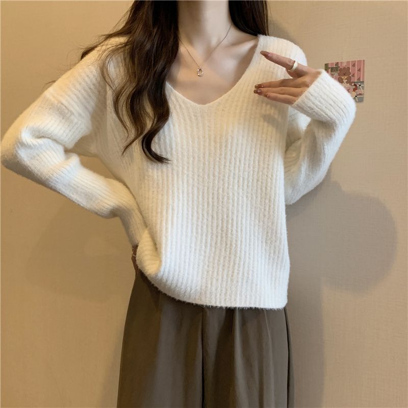 Suéter feminino verde de veludo com decote em V, estilo solto e descontraído, camisa de base macia e quente, outono e inverno, estilo Hong Kong_voghion.com