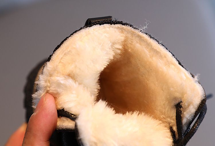 Scarpe da bambino Stivaletti tinta unita e pile Moda bambino Stivaletti bambina Martens con suola morbida Stivaletti grandi in pelle di cotone_voghion.com