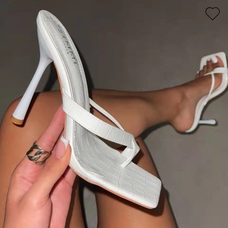 2024 New Large Women's Shoes With Pinch Toe And Thin High Heels_voghion.com