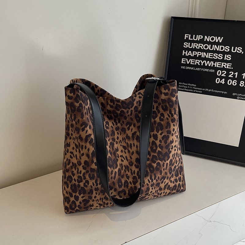 Borsa a tracolla singola in pelle scamosciata con secchiello di grande capacità, nuova 2024, squisita da donna, da portare sotto le ascelle_voghion.com