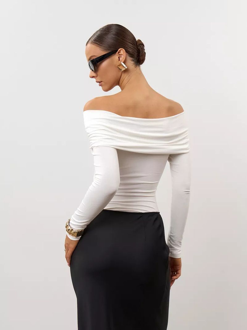 Top avvolgente con volant e spalle scoperte – Camicetta in cotone elasticizzato a maniche lunghe_voghion.com
