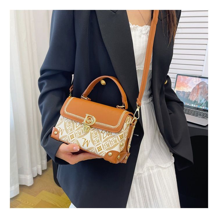 Elegante borsa a tracolla in PU ricamata con chiusura magnetica – Elegante borsa a tracolla per donna, motivo a scacchi alla moda, taglia media_voghion.com