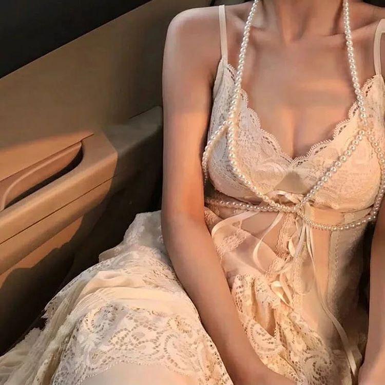 Abbigliamento per collana con gilet, grande perla, atmosfera semplice da discoteca_voghion.com
