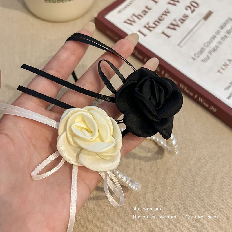 Patchwork di perle di camelia per donna, lusso leggero, girocollo di nicchia, catena per clavicola, cravatta Pure Desire, collana floreale_voghion.com