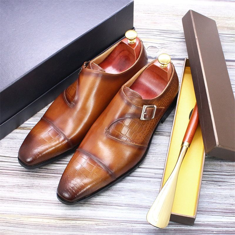Scarpe da uomo eleganti, di qualità imbattibile, in pelle, stile business, stile britannico, da un piede, alla moda, per coppie, da sposa._voghion.com