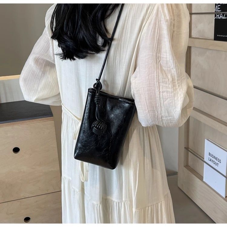 Borsa a tracolla con catena versatile, in argento, di alta qualità, per donna, nuova tendenza estiva 2025_voghion.com