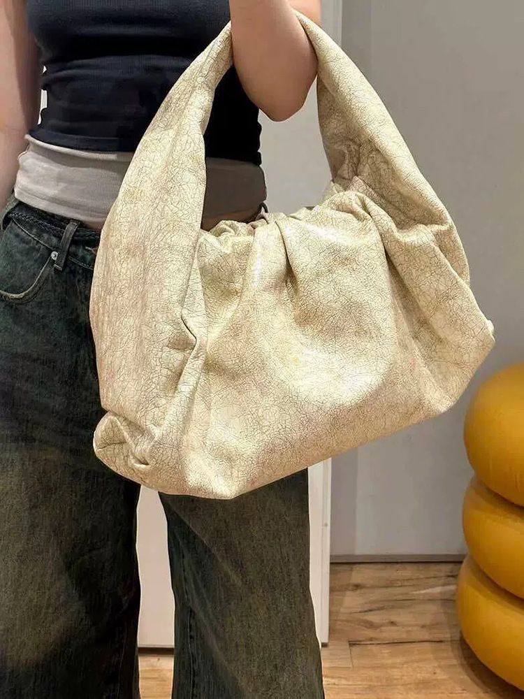 Casual Pleated Cloud Single Shoulder Armpit Large High Capacity Women's Bag 2025 Spring And Summer New Fashion Versatile_voghion.com
