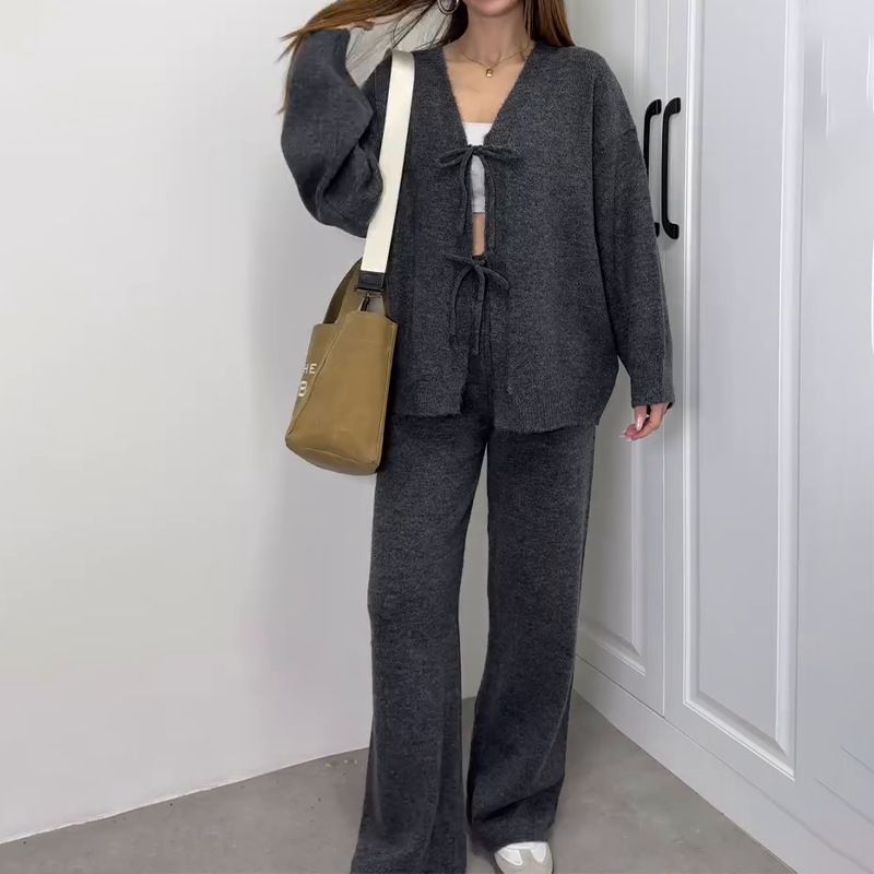 Lässiges, elegantes Outfit-Set für Damen – Strickjacke mit V-Ausschnitt und hoch taillierte Hose mit weitem Bein (7 Farben, Übergrößen geeignet)_voghion.com
