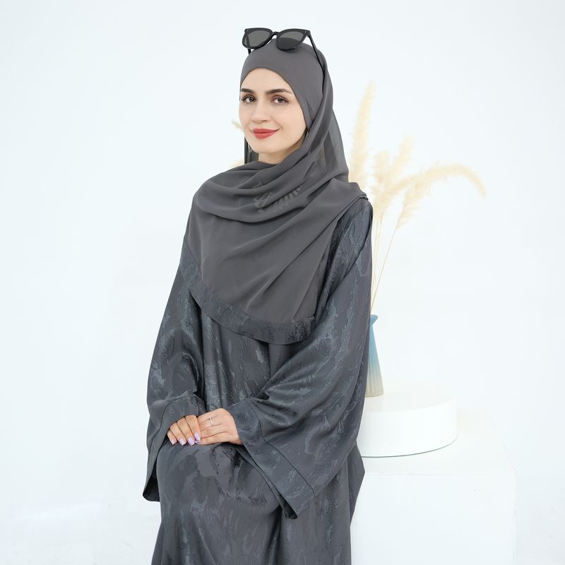 Abbigliamento da donna taglie forti Elegante abito lungo in jacquard - Abito lungo e fluido per donna taglie forti, sobrio e comodo_voghion.com