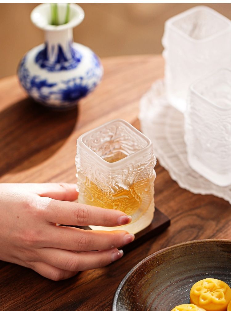 Ręcznie robiony wzór smoka, whisky, likier, zagęszczony kieliszek do wina, sake, kieliszek do wina_voghion.com