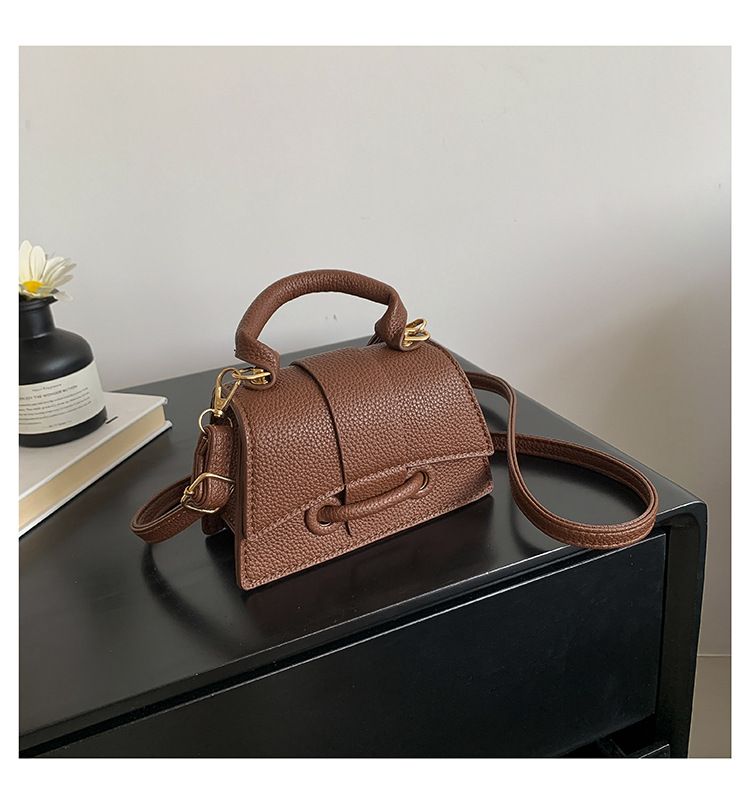 Design di nicchia per le donne 2023, inizio autunno, nuova borsa a tracolla a catena, mini elegante, piccola borsa quadrata_voghion.com
