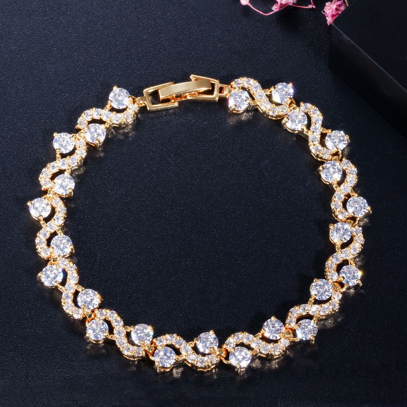 Bracciale versatile in rame ecologico con zirconi galvanizzati e delicati intarsiati con diamanti_voghion.com